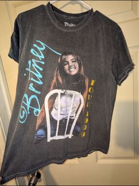 Britney Tour 1999 Short Sleeve Graphic Tee - Black